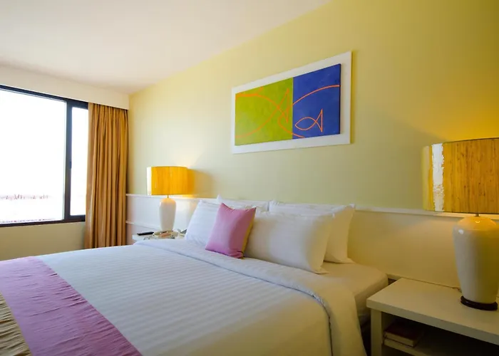 Hotel Tongtara Riverview 4*