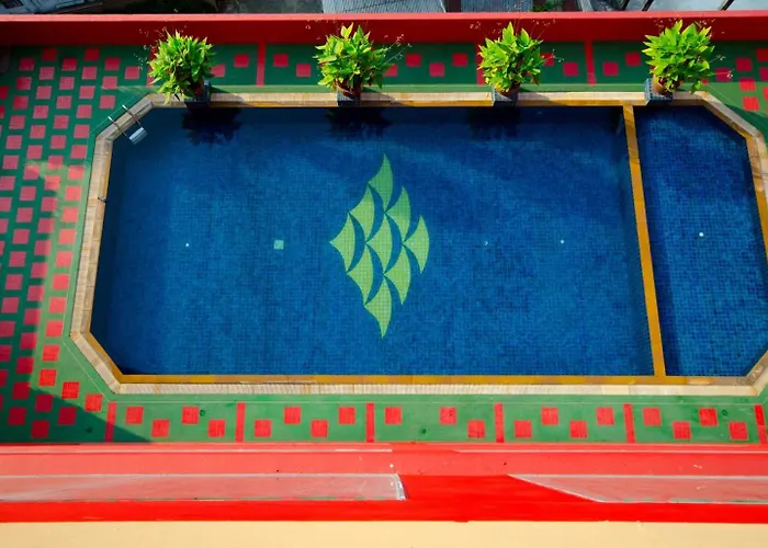 Hotel Tongtara Riverview