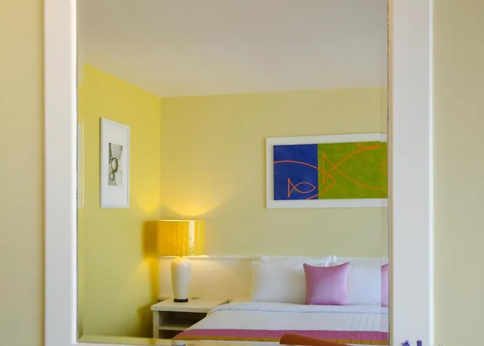 Hotel Tongtara Riverview